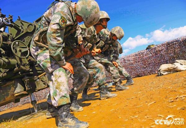 第75集團軍某合成旅:炮兵實彈射擊 提升部隊協同打擊能力 第75集團軍某合成旅:炮兵實彈射擊 提升部隊協同打擊能力