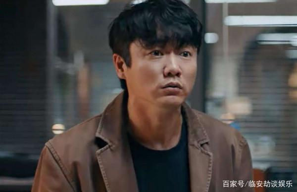 《也平凡》開播一集,刑偵懸疑滿滿,遠勝同期的《誰是兇手》 《也平凡》開播一集,刑偵懸疑滿滿,遠勝同期的《誰是兇手》