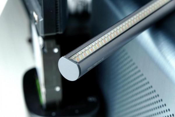 成年人的快樂屋，一桌一椅三兩平足以，新年煥新裝，簡約實用桌面