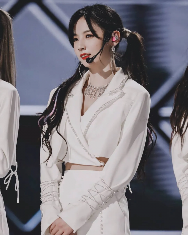 一人千面,唯有趙粵 一人千面,唯有趙粵