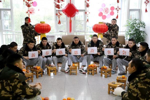 走進軍營，看兵哥哥以他們特有的方式歡慶虎年
