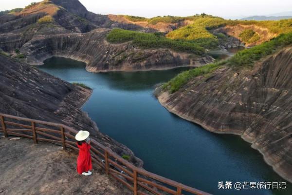 湖南郴州高椅嶺，沒裝護欄太危險，裝了護欄門票80，值不值？