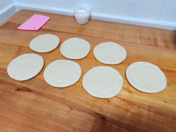 烙白餅有技巧，記住這個配方，出鍋面香味濃郁、又酥又軟又香