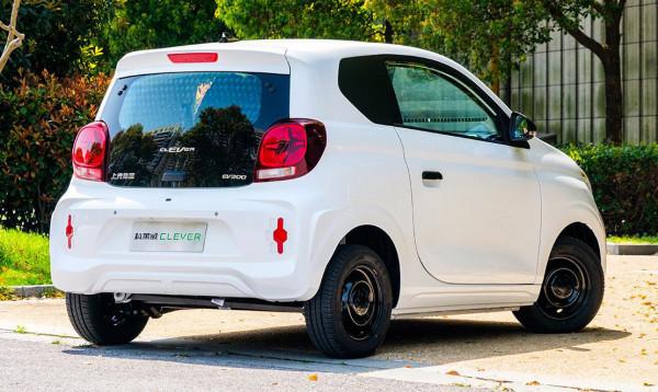 3門4座，兩個氣囊，上汽榮威推新款代步小車，續航超300公里