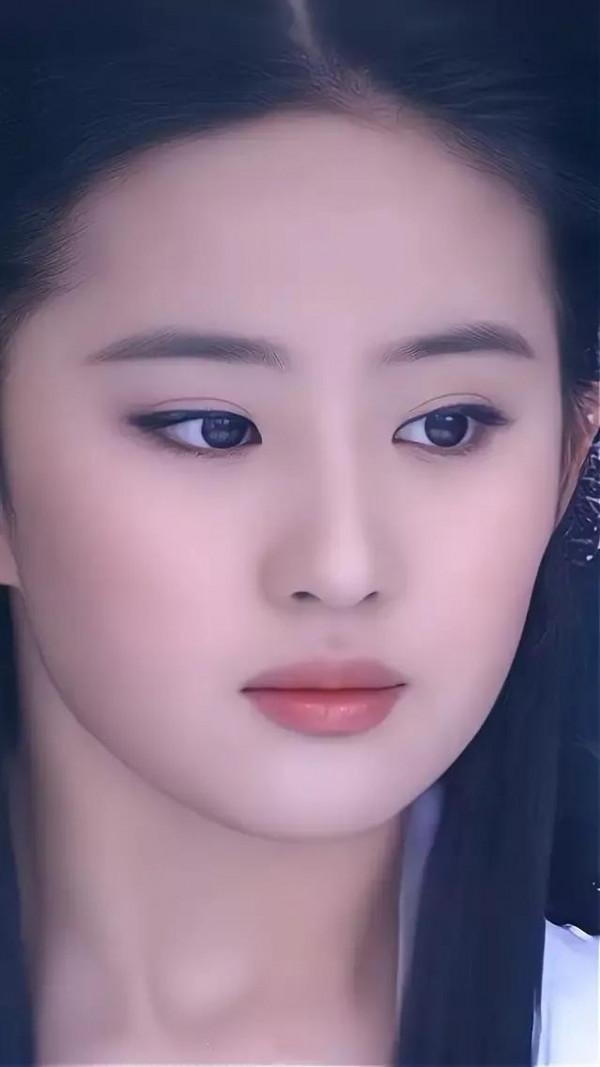 林心如、劉亦菲、宋茜、董璇、塗黎曼，誰更漂亮一點呢？