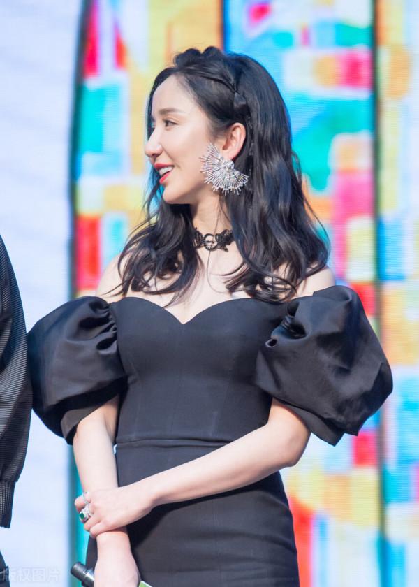 看到婁藝瀟小姐姐，有一種戀愛的感覺