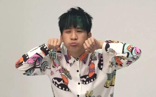 人間清醒大張偉：堅持和隊友對半分賬，拒絕黃小蕾，只寵胖媳婦兒