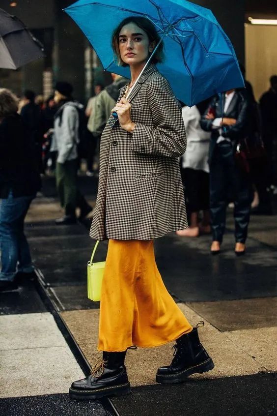 秋天的第一雙靴子