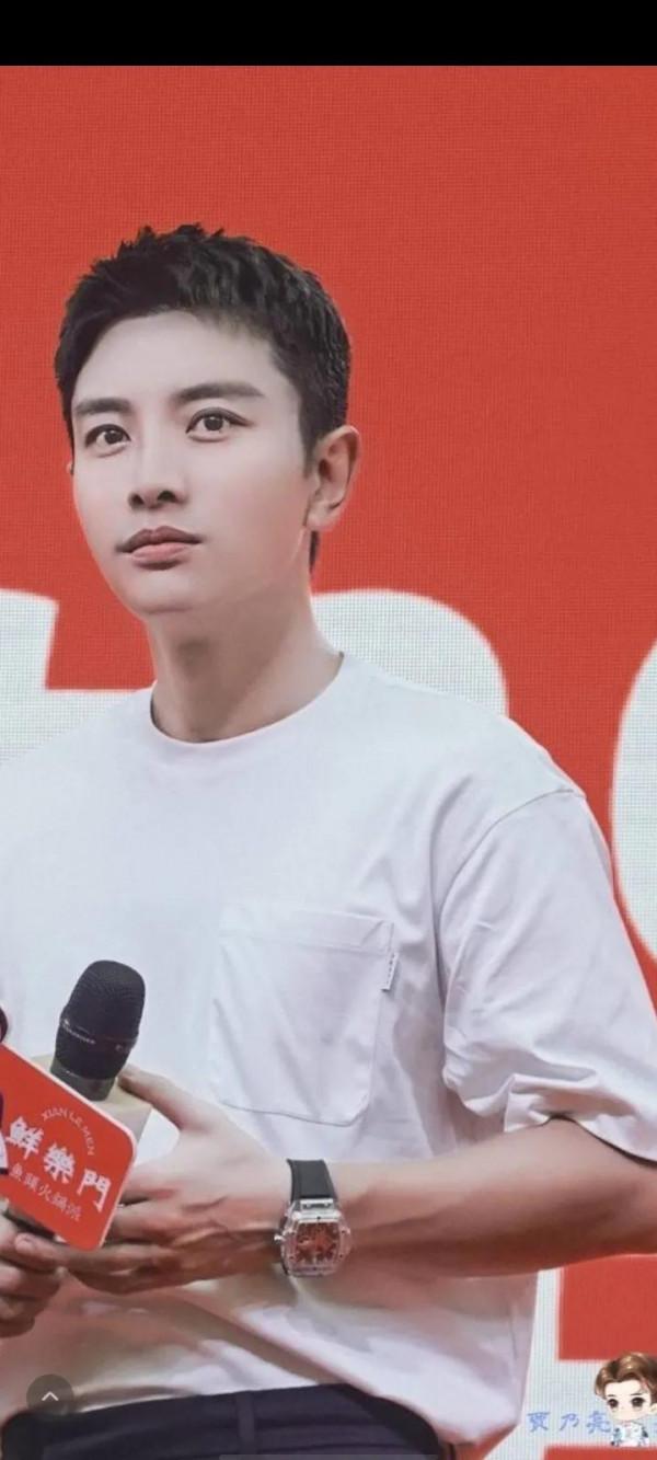 影壇帥哥高畫質照～賈乃亮