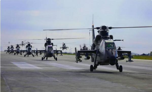 同樣都是開飛機，陸軍航空兵，海軍航空兵和空軍有什麼區別？