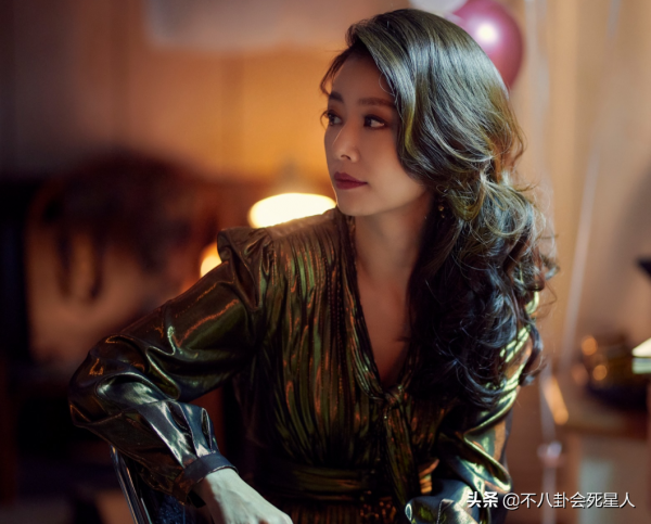 放過觀眾眼睛吧！42歲張無忌，40歲大學生，中年扮嫩太要命