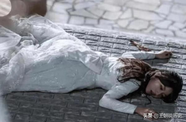 郎中救了一個女子，致使全家死亡！和尚送她黃瓜，女子揮淚自殺