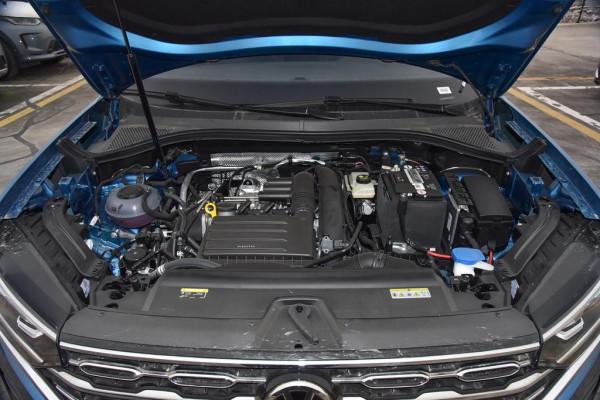 實拍2021款大眾探嶽,駕駛質感不錯,省油空間大 實拍2021款大眾探嶽,駕駛質感不錯,省油空間大