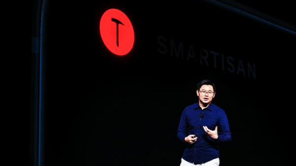 iPhone四邊等寬，國產機都做不到？業內人士：成本太高了