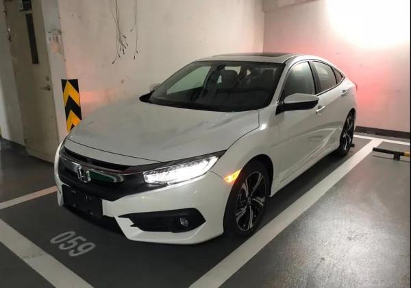 本田粉人生中的第三臺思域,從CVT換到手波就是為了樂趣 本田粉人生中的第三臺思域,從CVT換到手波就是為了樂趣