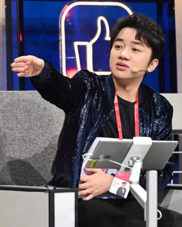 費盡心思追到了“國際華裔小姐”,身高163的王祖藍是怎麼做到的? 費盡心思追到了“國際華裔小姐”,身高163的王祖藍是怎麼做到的?