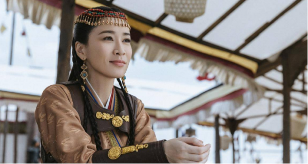 一場大雨帶來的契丹女屍，身下有血腹中藏毒，她到底經歷了什麼？