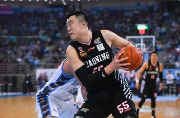 傳統中鋒逐漸被淘汰?已經不適合國際潮流,青訓該跟緊發展方向 傳統中鋒逐漸被淘汰?已經不適合國際潮流,青訓該跟緊發展方向