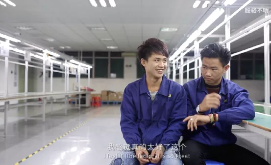 導演跟拍三年，揭露低學歷打工人現狀，好扎心……