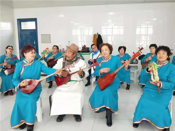 託布秀爾刻進牧民骨子裡的絲絲絃音