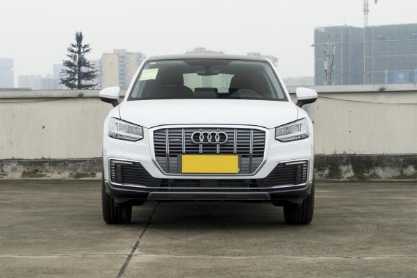 試駕奧迪Q2L e-tron，售價24.38萬，純電續航325km，家用代步合適