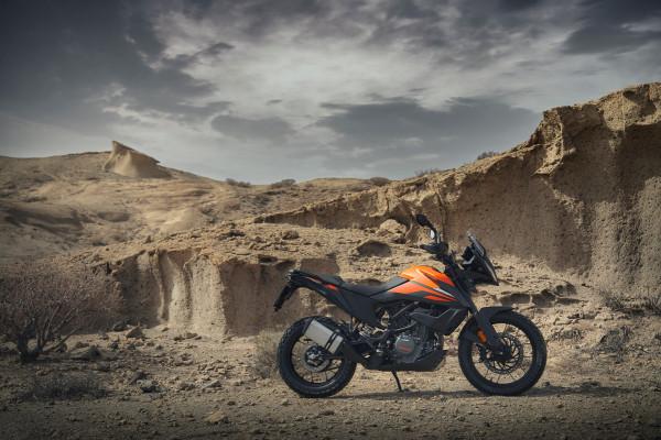 KTM 390 ADVENTURE標準版上市