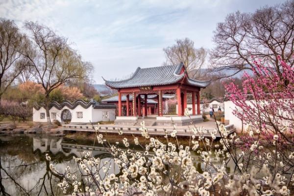 近四百年中國文學思潮變遷 近四百年中國文學思潮變遷