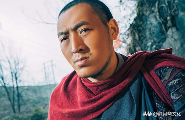 民間故事：秀才山中遇狼妖，為保命帶回家，狼妖卻對妻子動邪念