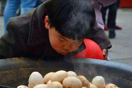 味道奇怪但很受歡迎的八大小吃，你吃過哪些