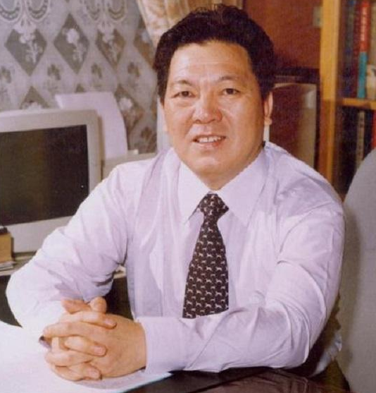 鋼鐵大王李春元：六個兒子均身價過億，一步走錯葬送百億帝國