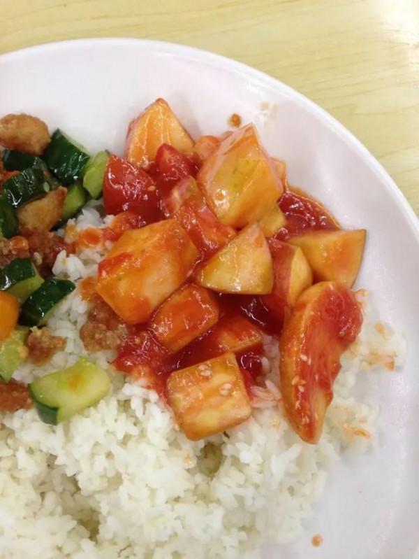 中國各地的十大“黑暗料理”，你吃過幾種？