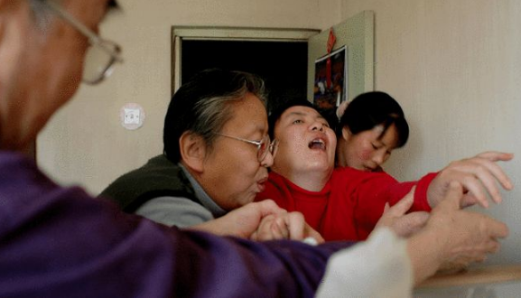 悲慘才女朱令:姐姐在北大墜崖,自己在清華鉈中毒,她現狀如何? 悲慘才女朱令:姐姐在北大墜崖,自己在清華鉈中毒,她現狀如何?