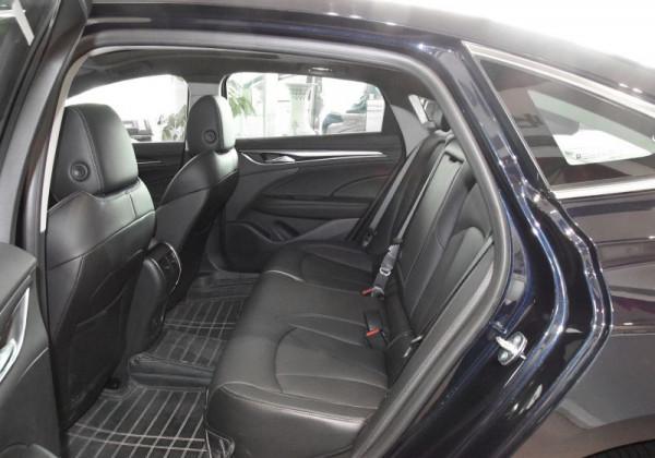 合資中級家轎之爭:美系君越對比德系帕薩特 合資中級家轎之爭:美系君越對比德系帕薩特