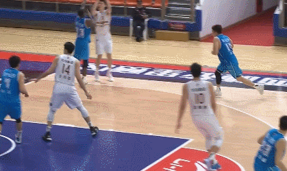 特羅特三世首秀攬15+6+4張帆20+4+5 北控力克寧波送對手開局9連敗