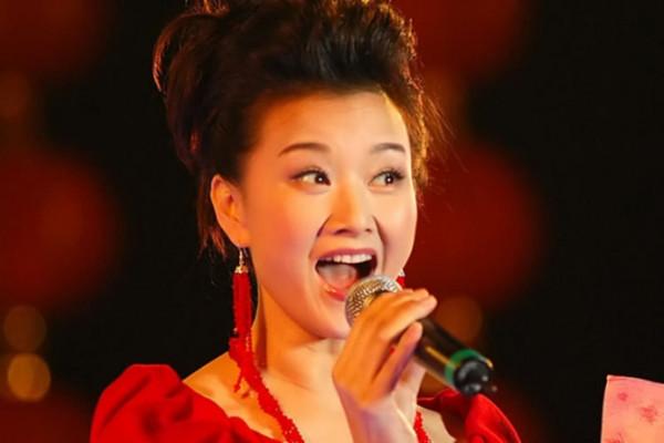 湘女多情，多情湘女，這9位湘籍歌手，各個登上春晚，唱功一流