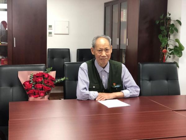 黨旗下的青春|陳進鵬:13歲參加革命,曾冒著炮火採訪 黨旗下的青春|陳進鵬:13歲參加革命,曾冒著炮火採訪