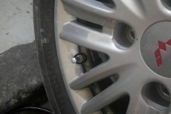 五菱宏光S3加裝內建胎壓監測裝置，讓行車更加安全可靠！