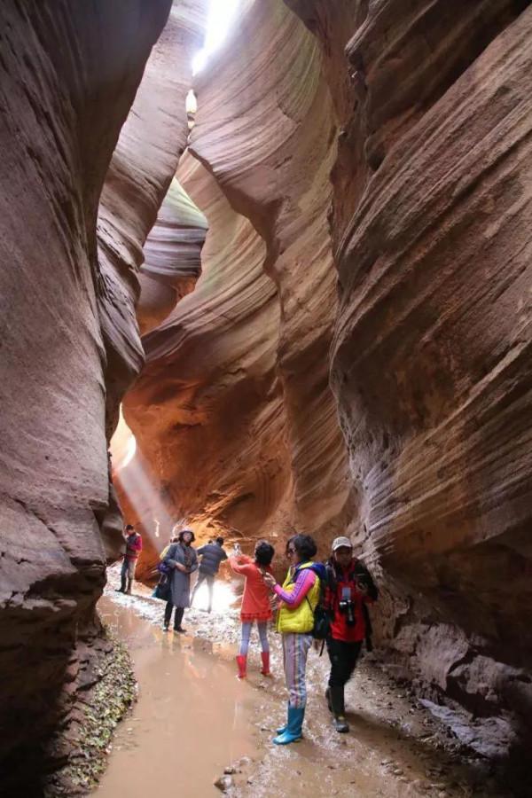 大美甘泉雨岔大峽谷