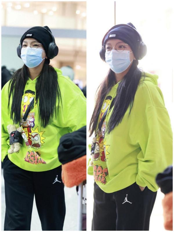 江映蓉真是自帶嘻哈感,熒光衛衣配線帽,還戴副耳機挺有個性的 江映蓉真是自帶嘻哈感,熒光衛衣配線帽,還戴副耳機挺有個性的