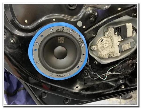 丹拿372三分頻倒膜安裝,大眾速騰汽車音響改裝升級 丹拿372三分頻倒膜安裝,大眾速騰汽車音響改裝升級