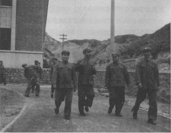 72年楊勇因腿傷不知何去何從，楊得志知悉情況後：你來濟南軍區吧