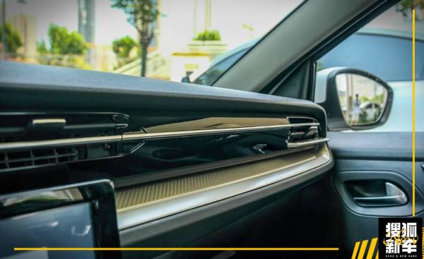 實用主義至上 試駕東風雪鐵龍全新C3-XR