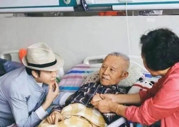 44歲的李玉剛，讓人心疼