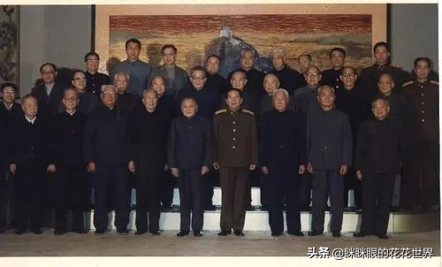 原國防部長秦基偉書法引網友爭議,筆勢矯健雄沉,大將風範超驚豔 原國防部長秦基偉書法引網友爭議,筆勢矯健雄沉,大將風範超驚豔