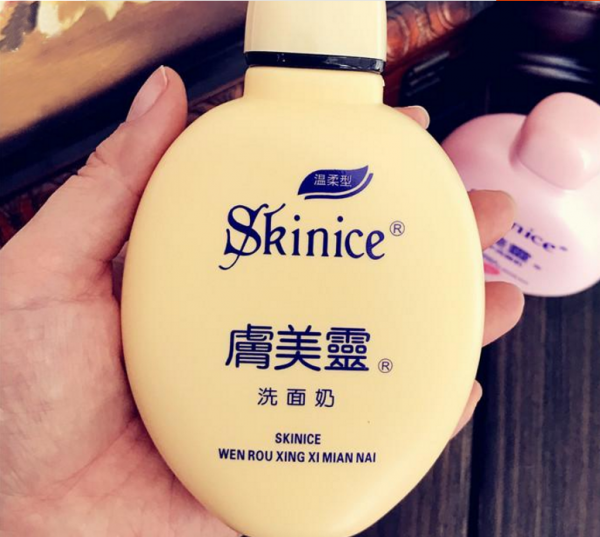 這些“80年代包裝”的老國貨,乍一看賊土氣,但是效果不比大牌差 這些“80年代包裝”的老國貨,乍一看賊土氣,但是效果不比大牌差