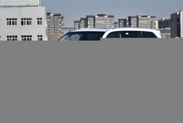 百萬級SUV大合集：誰的內飾最豪華，誰的氣場最足，誰加價最多？