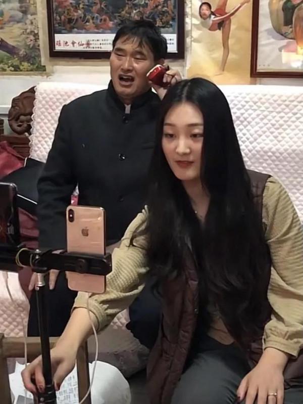 大衣哥前兒媳陳亞男的套路(原創打油詩一首)