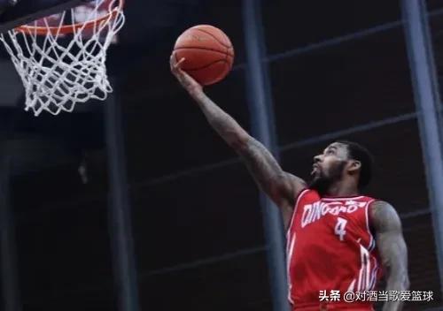 CBA：首鋼第四外援駕到，豪哥自命為雪山飛狐，FMVP透露即將回歸