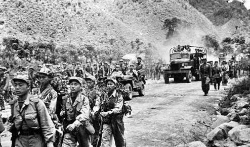 抗美援朝時，有一批隊伍曾秘密援助我國，一旦被抓就立刻開槍自殺