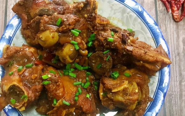 孩子手腳冰涼，抵抗力差怎麼辦？吃醬香菜可以補充高鈣